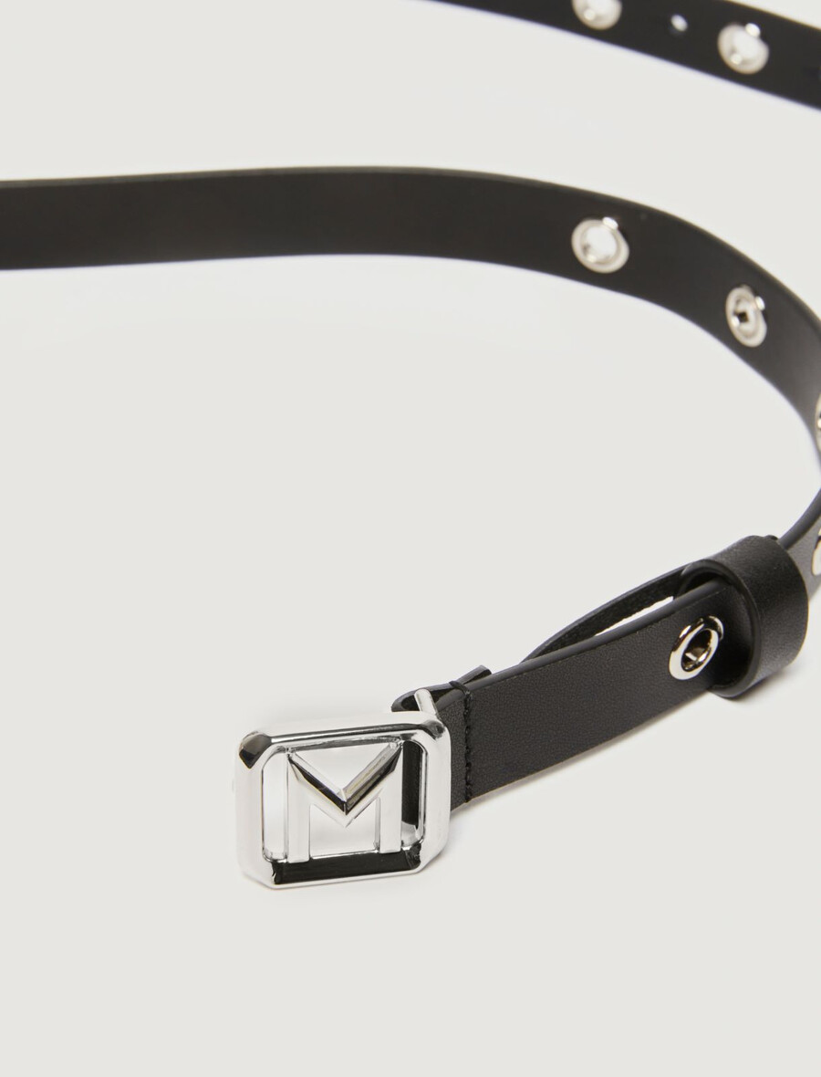 pas z ušesci - Črn