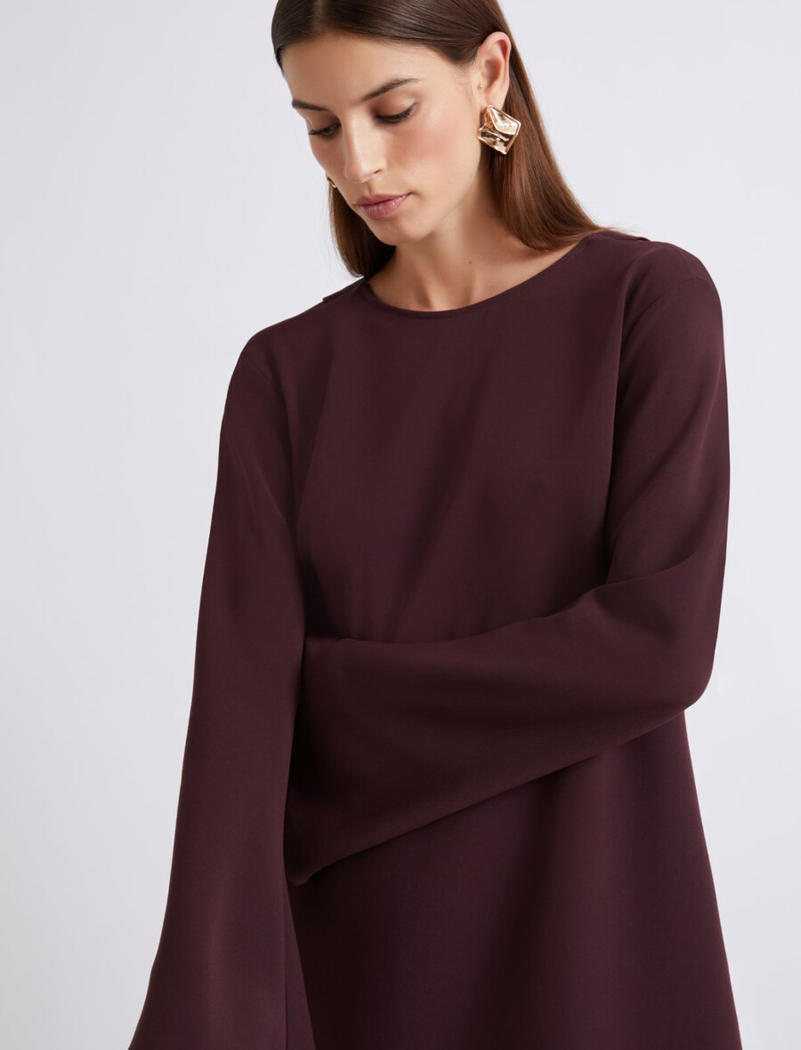 raztegljiva obleka iz kadija - bordo