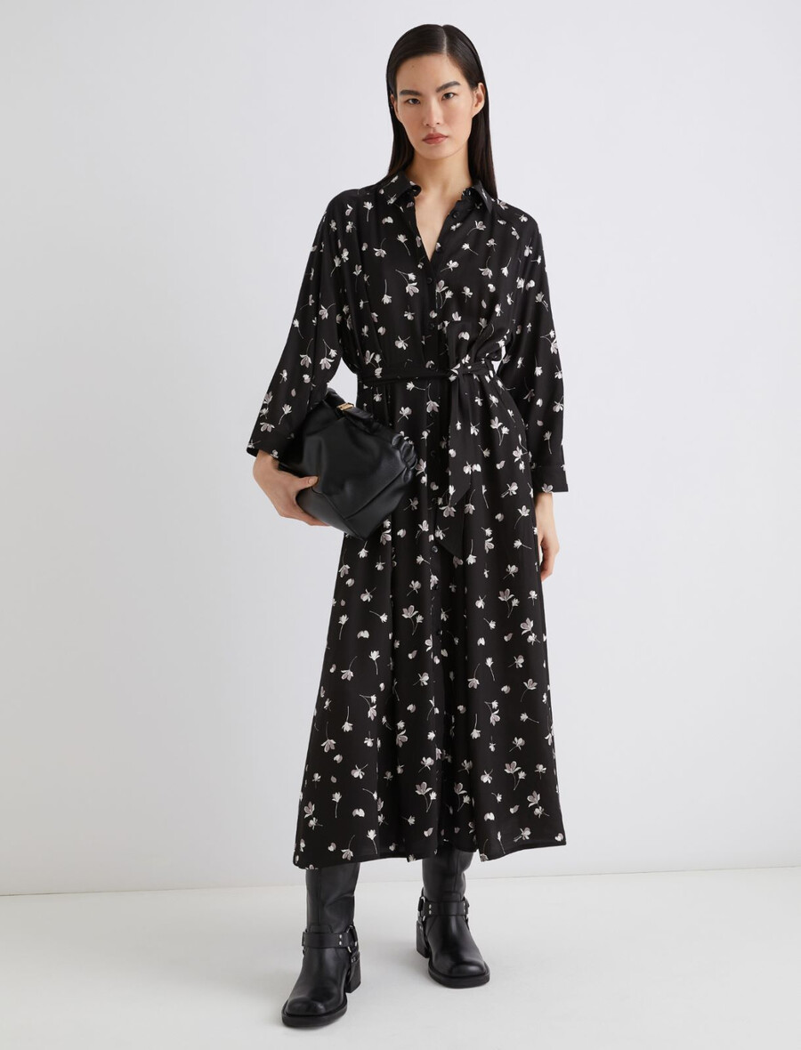 srajčna obleka iz viskoze s potiskom - Črna