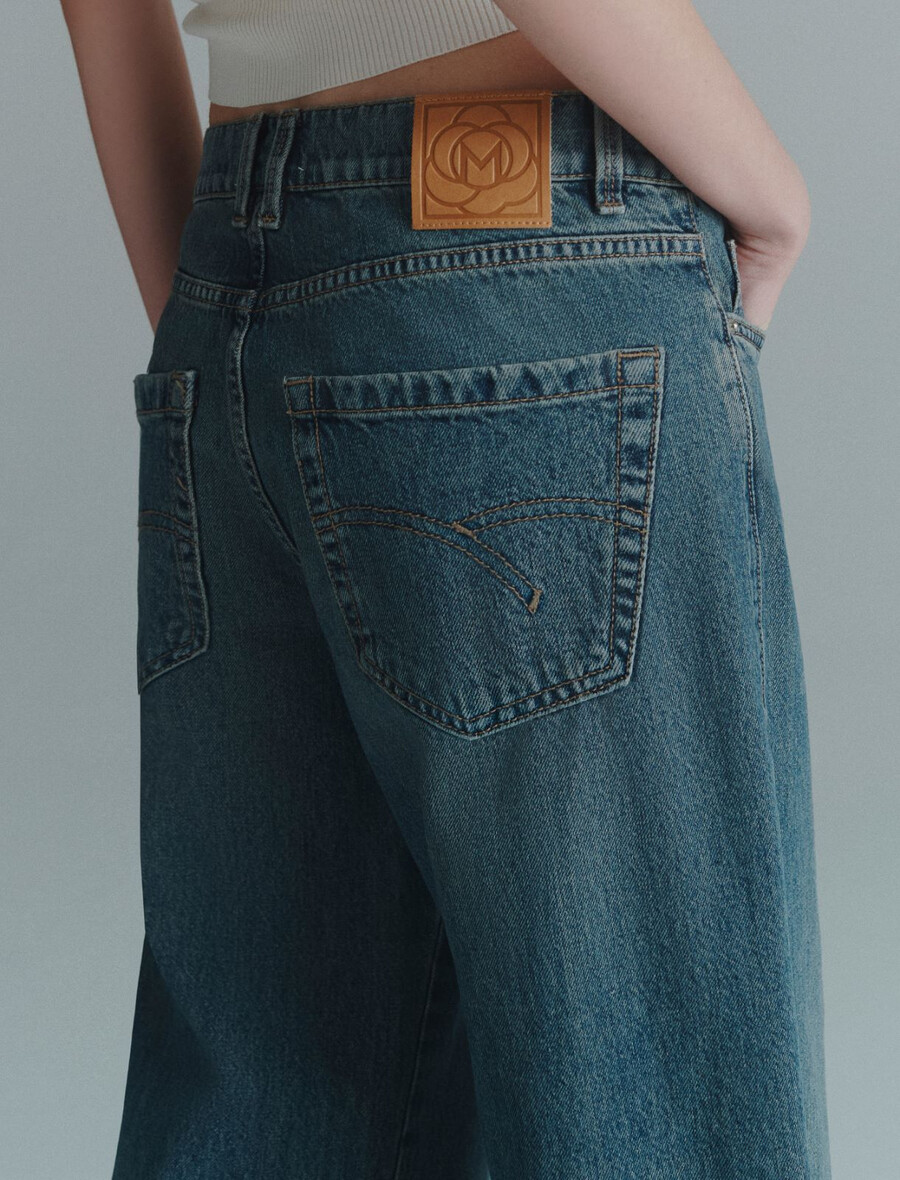 kavbojke z nizkim pasom in širokimi hlačnicami - pruska modra