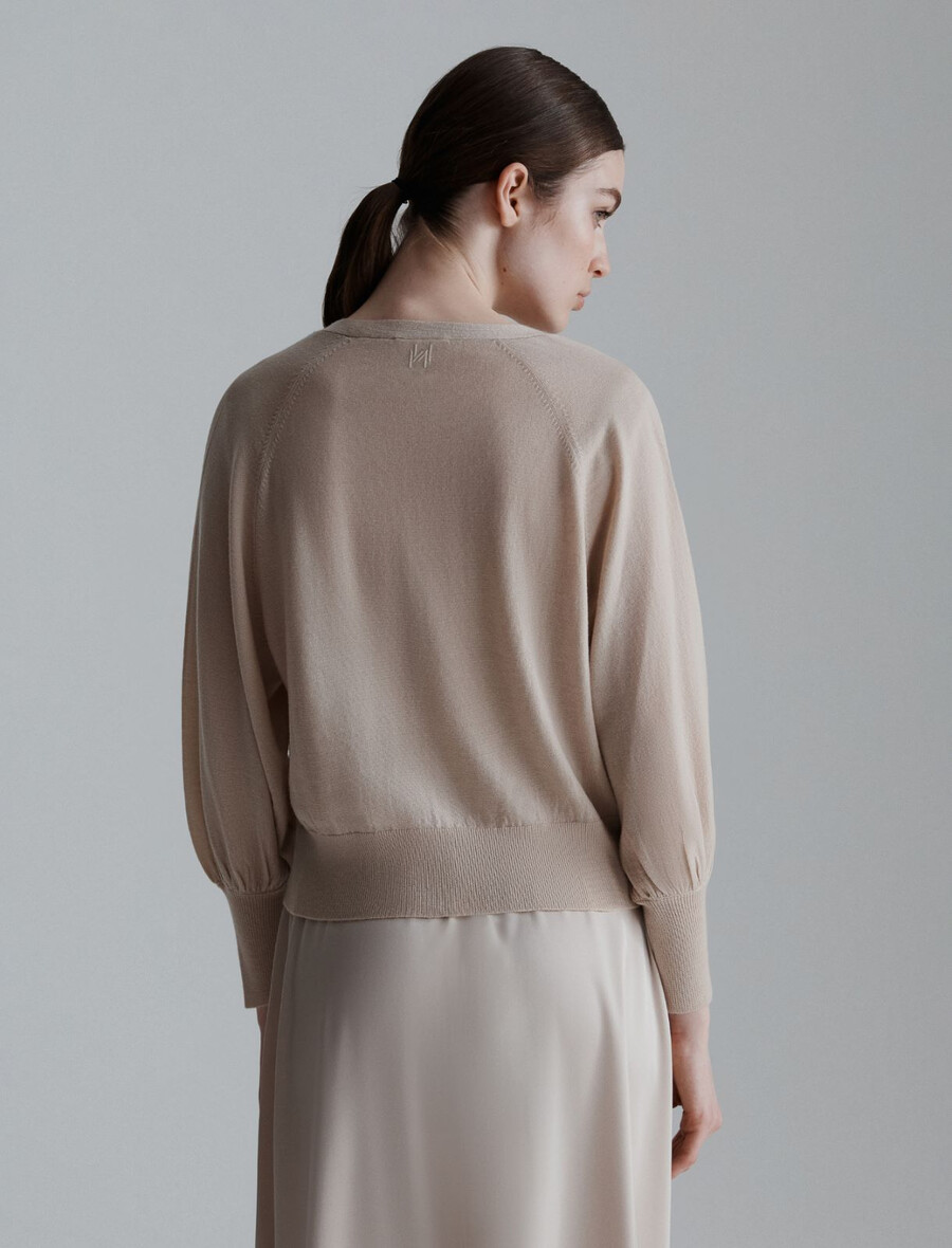 super fina jopica iz čiste volne - krem