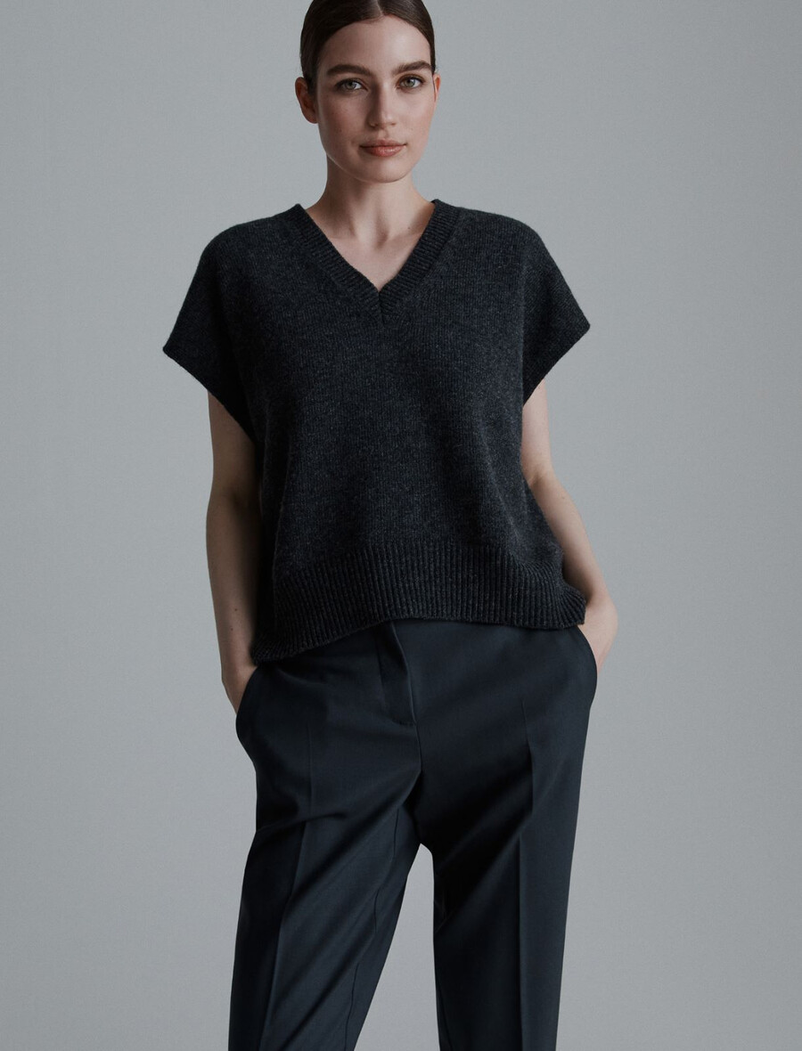 prevelik volnen brezrokavnik - temno siva