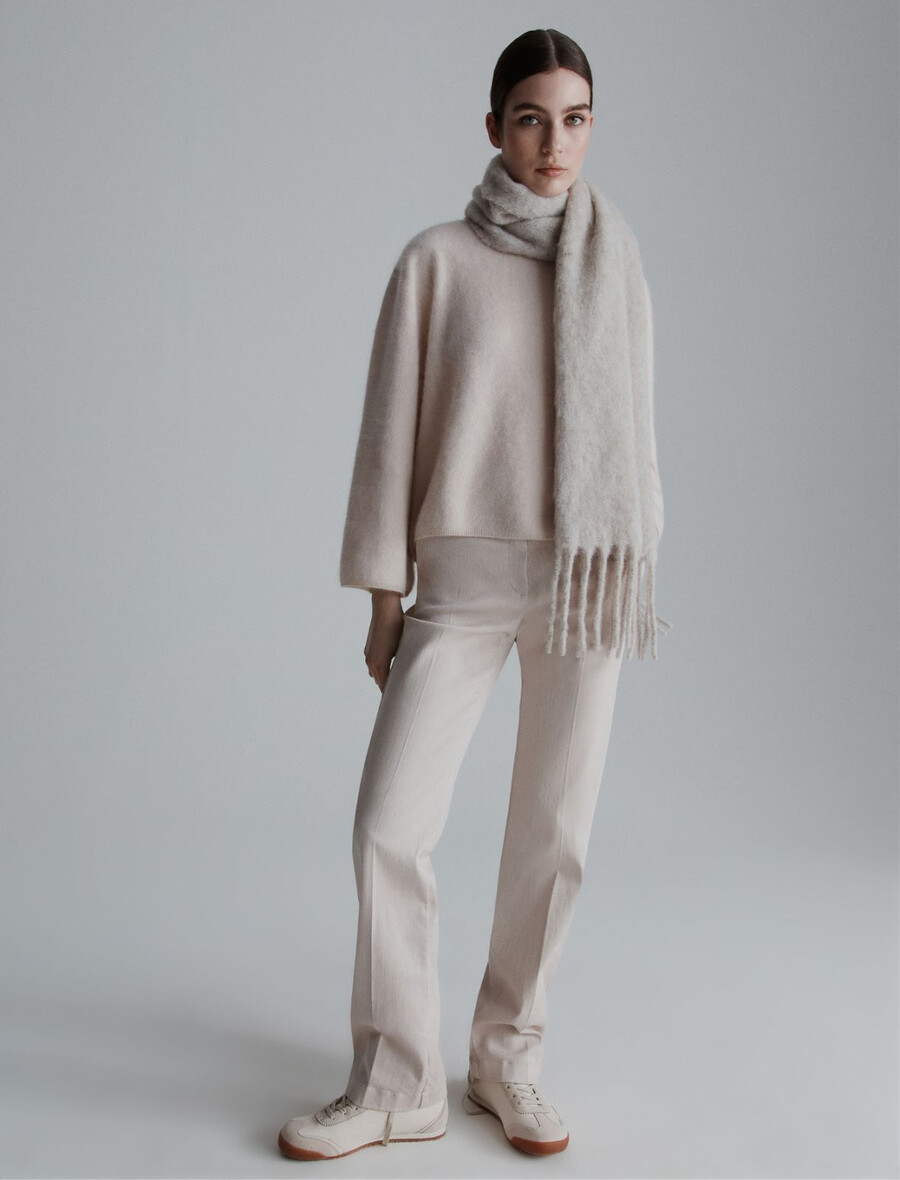 volneno-kašmirski pulover - krem