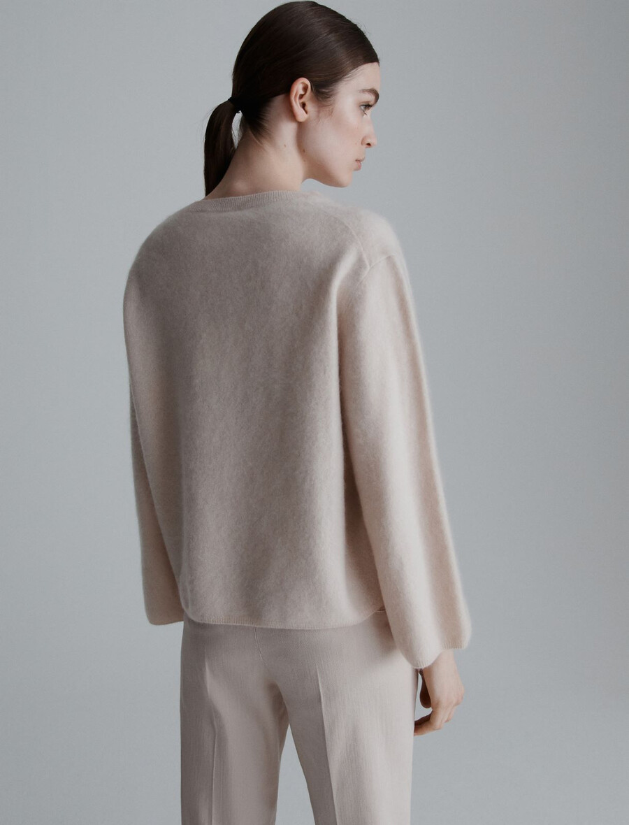 volneno-kašmirski pulover - krem