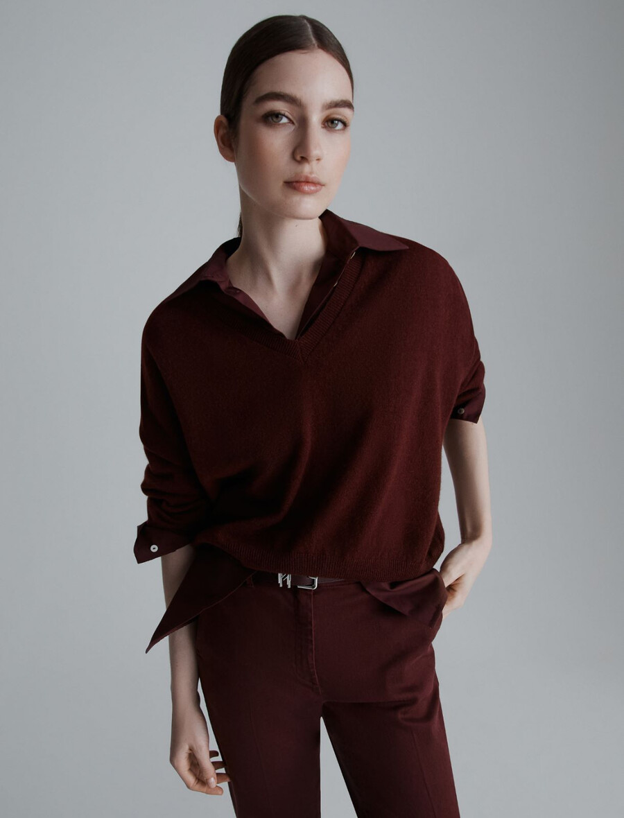 pulover z v-izrezom iz čistega kašmirja - bordo