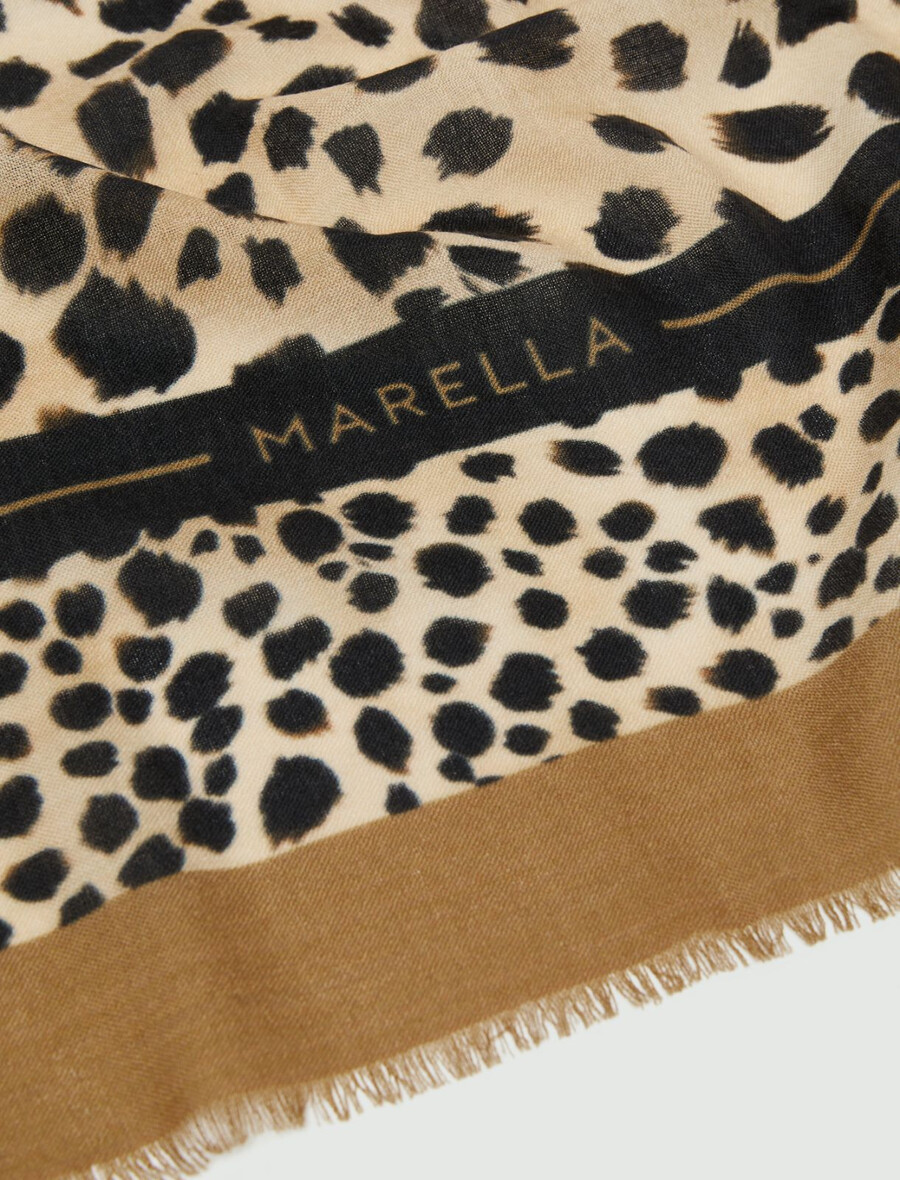 volnena šala - bela