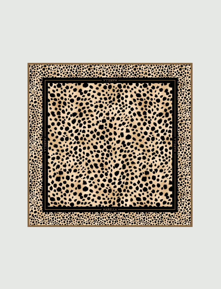 volnena šala - bela