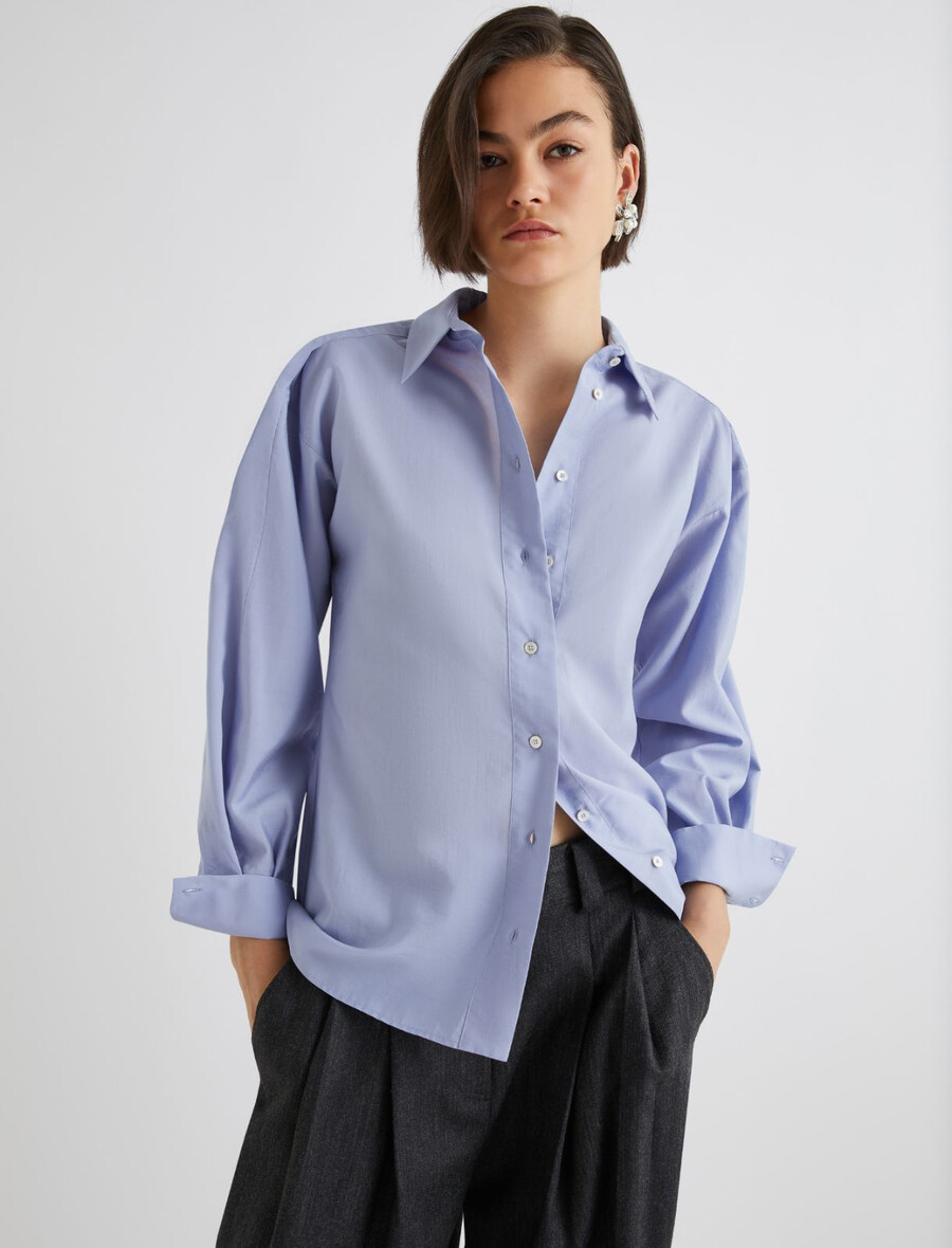 raztegljiva poplinska srajca - praŠno modra