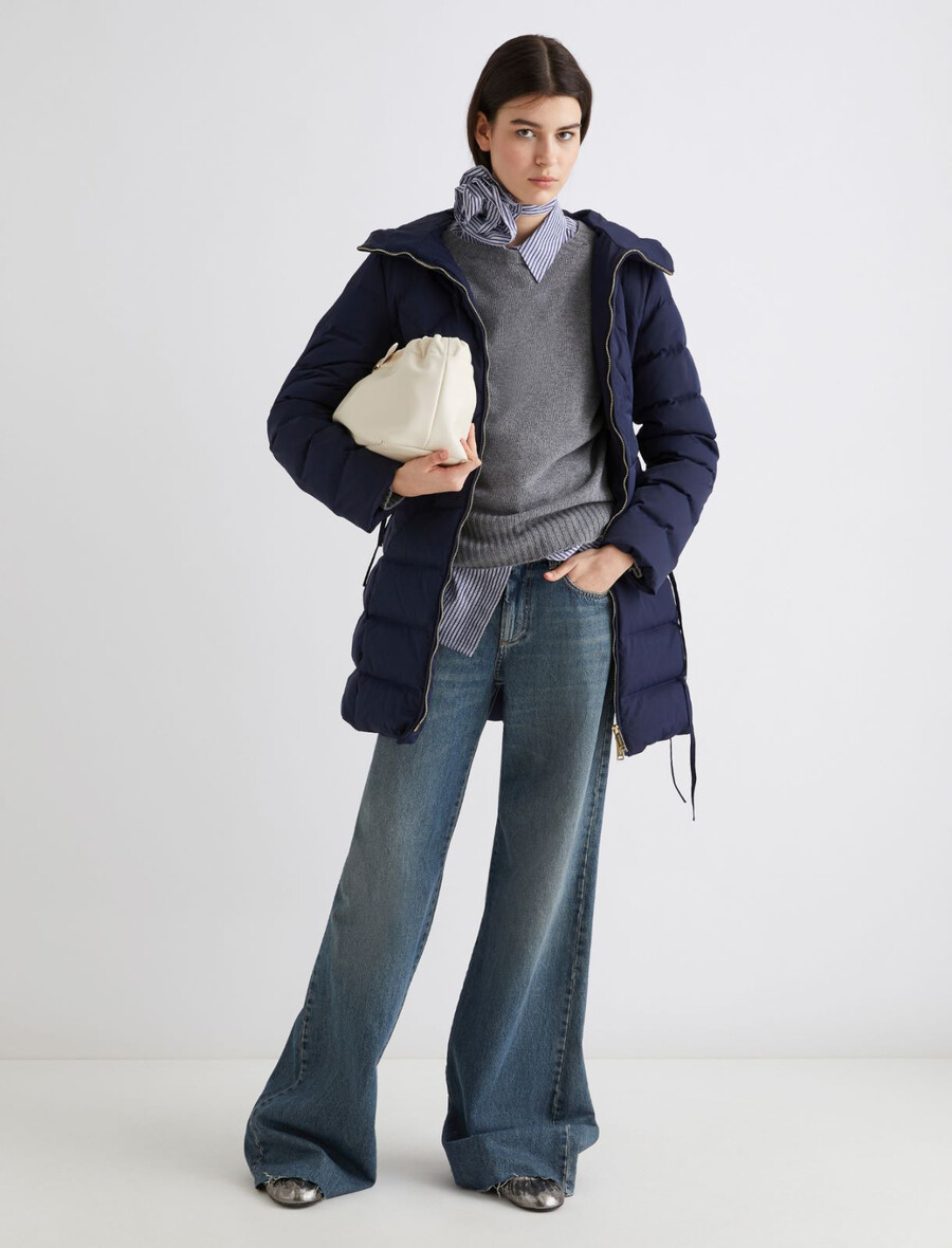 srajca s kravato in cvetličnim detajlom - temno modra