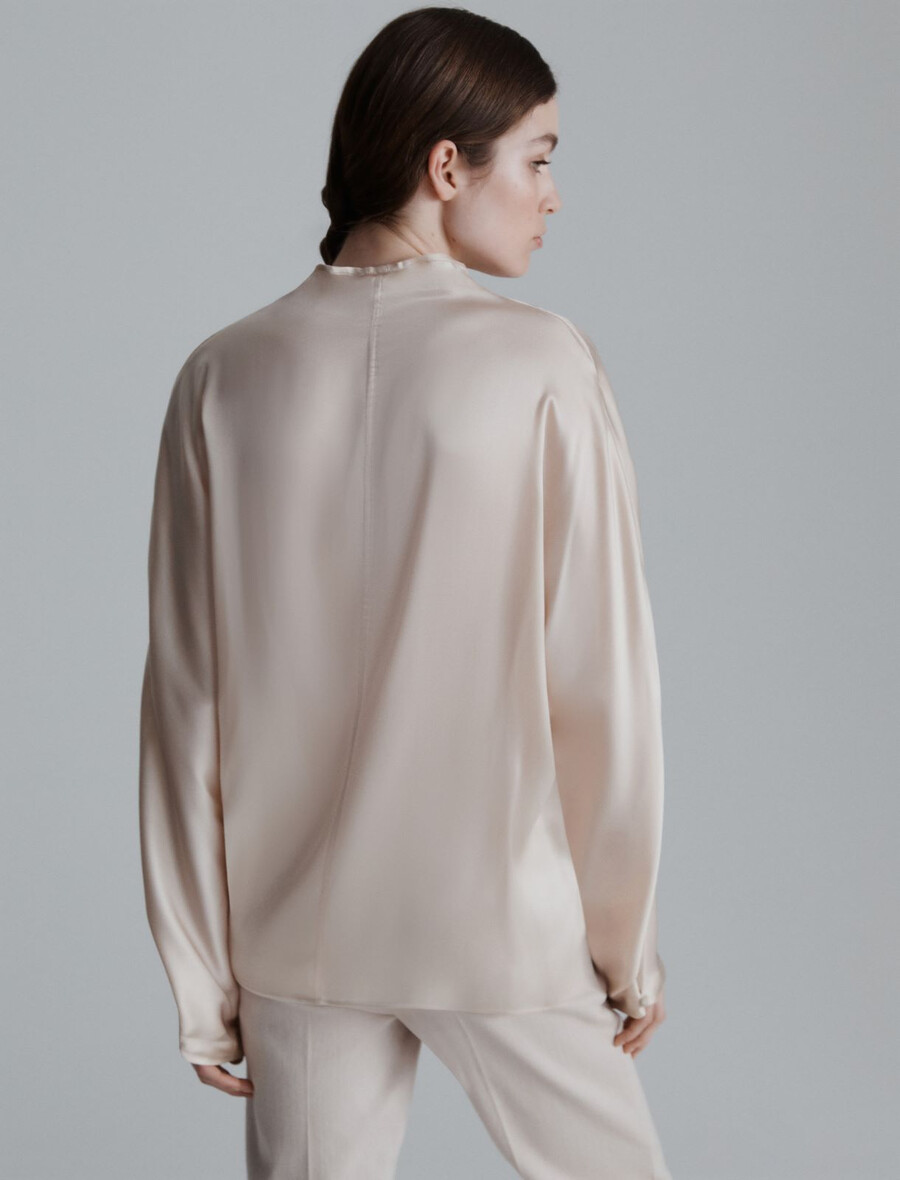 bluza iz svilene mešanice - kremna