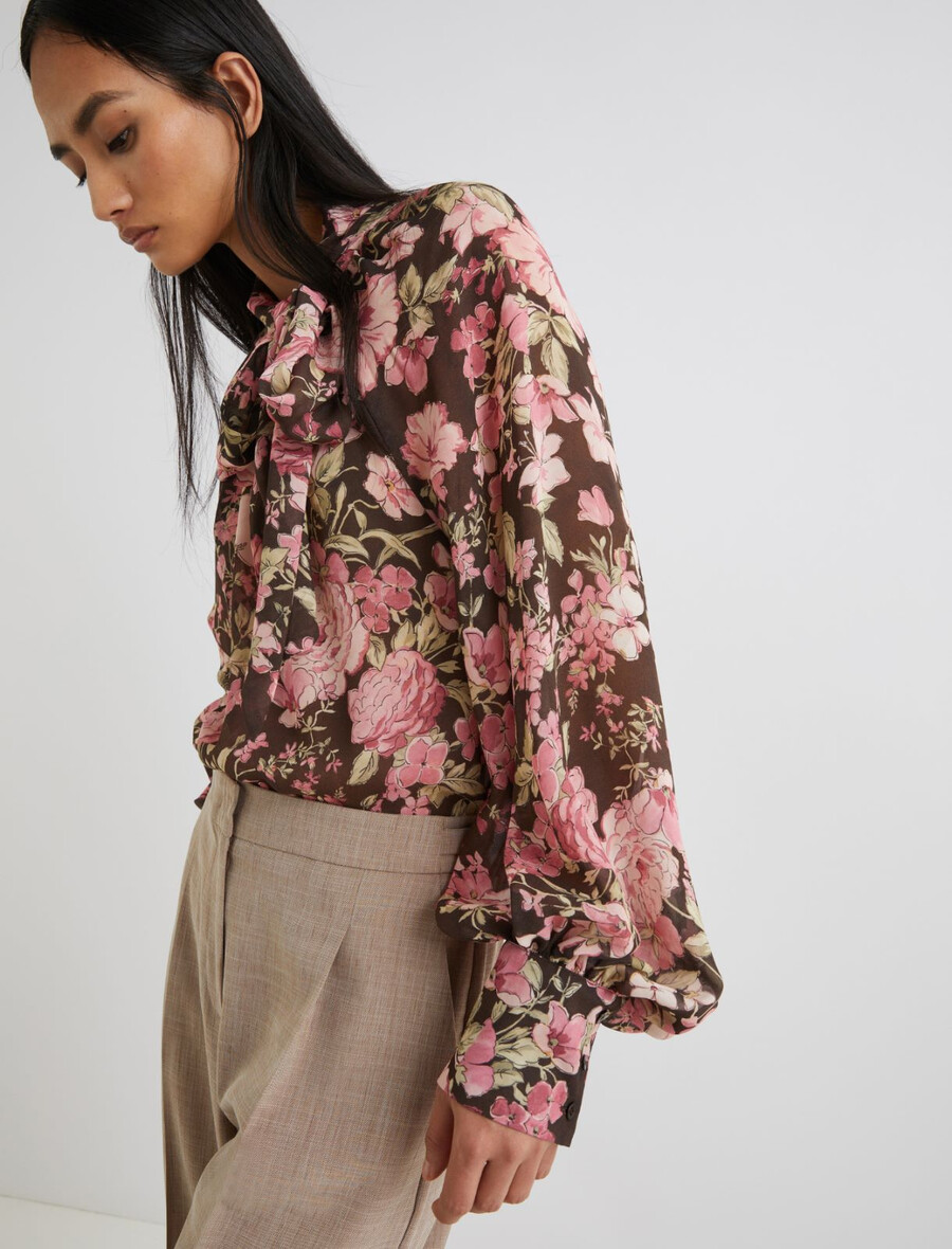 bluza iz žoržete z detajlom iz robčka - Čokolada