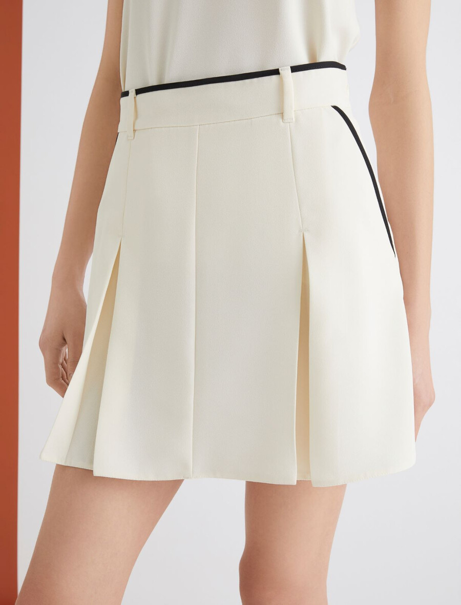 kratko nagubano krilo - volna bela