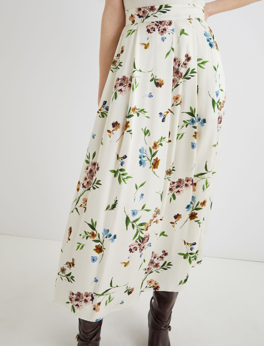 satenasto krilo po celotni dolžini - kremna