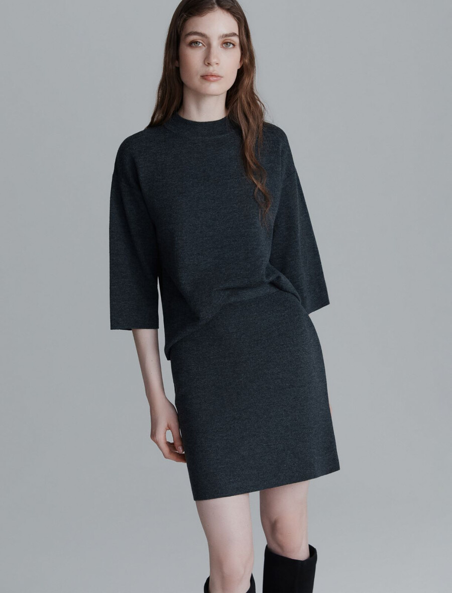 pleteno krilo - temno siva