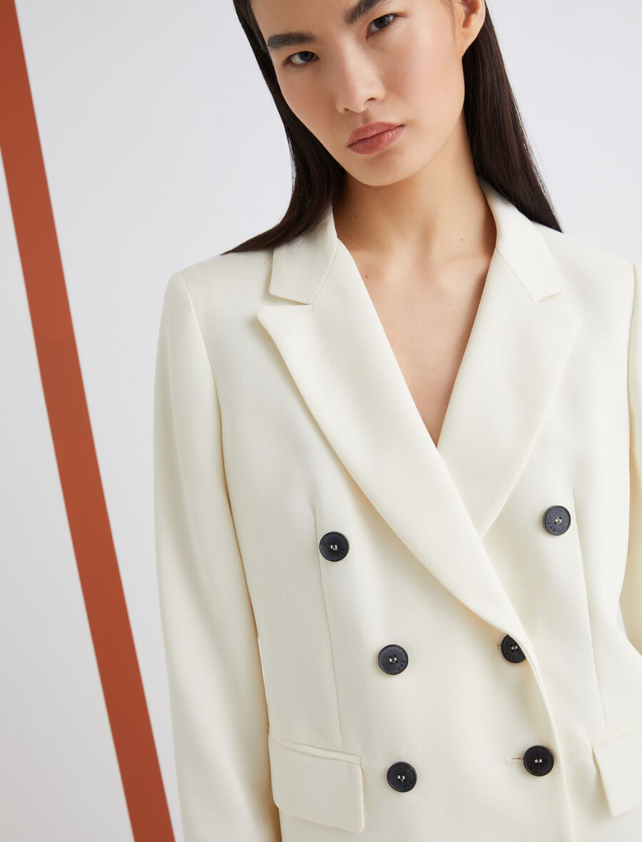 dvoredna jakna - volna bela