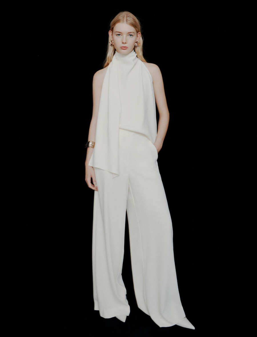 satenasti top z ovratnikom envers - volna bela