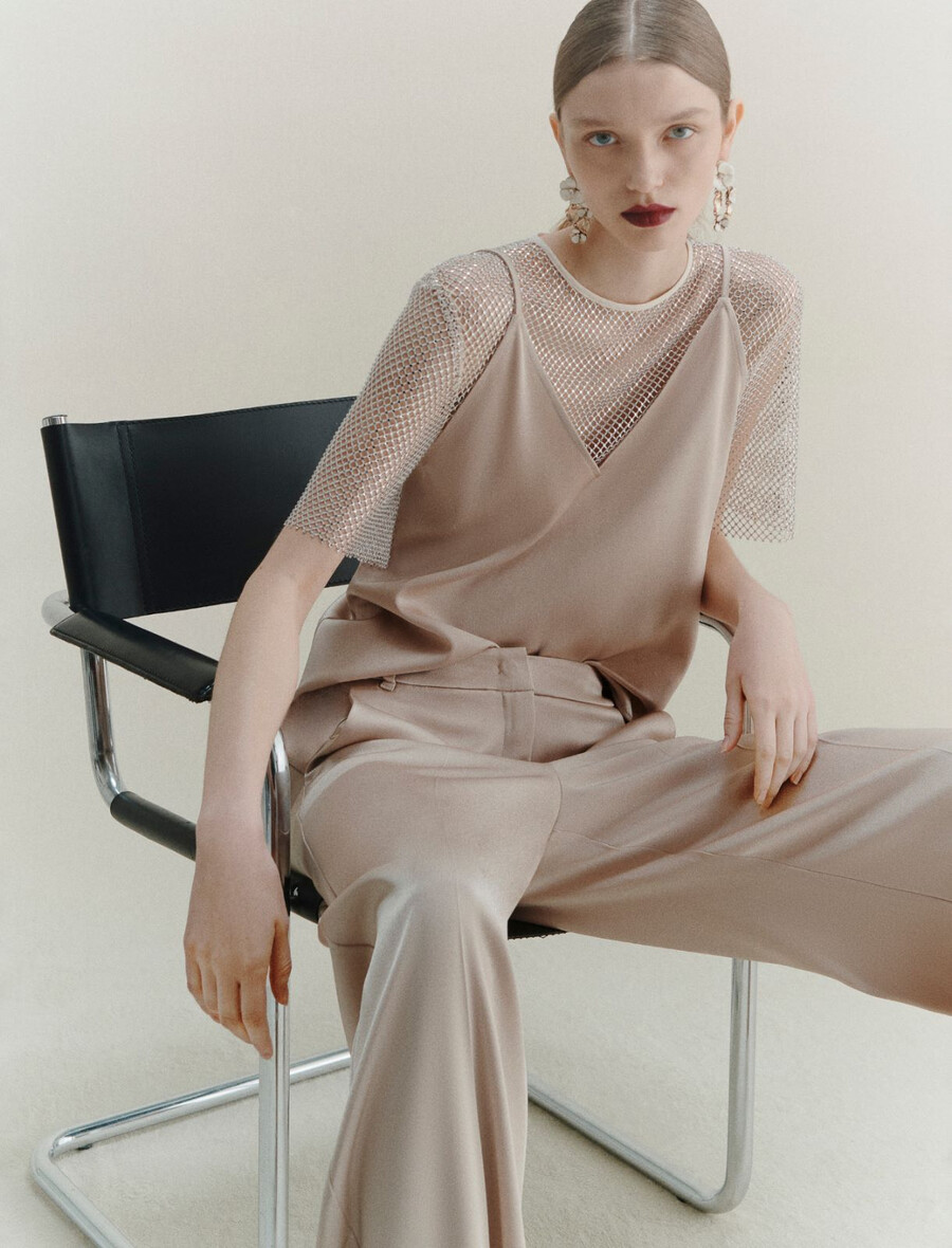 satenasti zgornji del majice brez rokavov - naraven