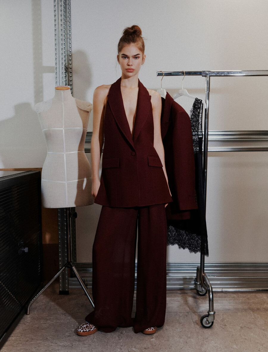 blazer brez rokavov - bordo