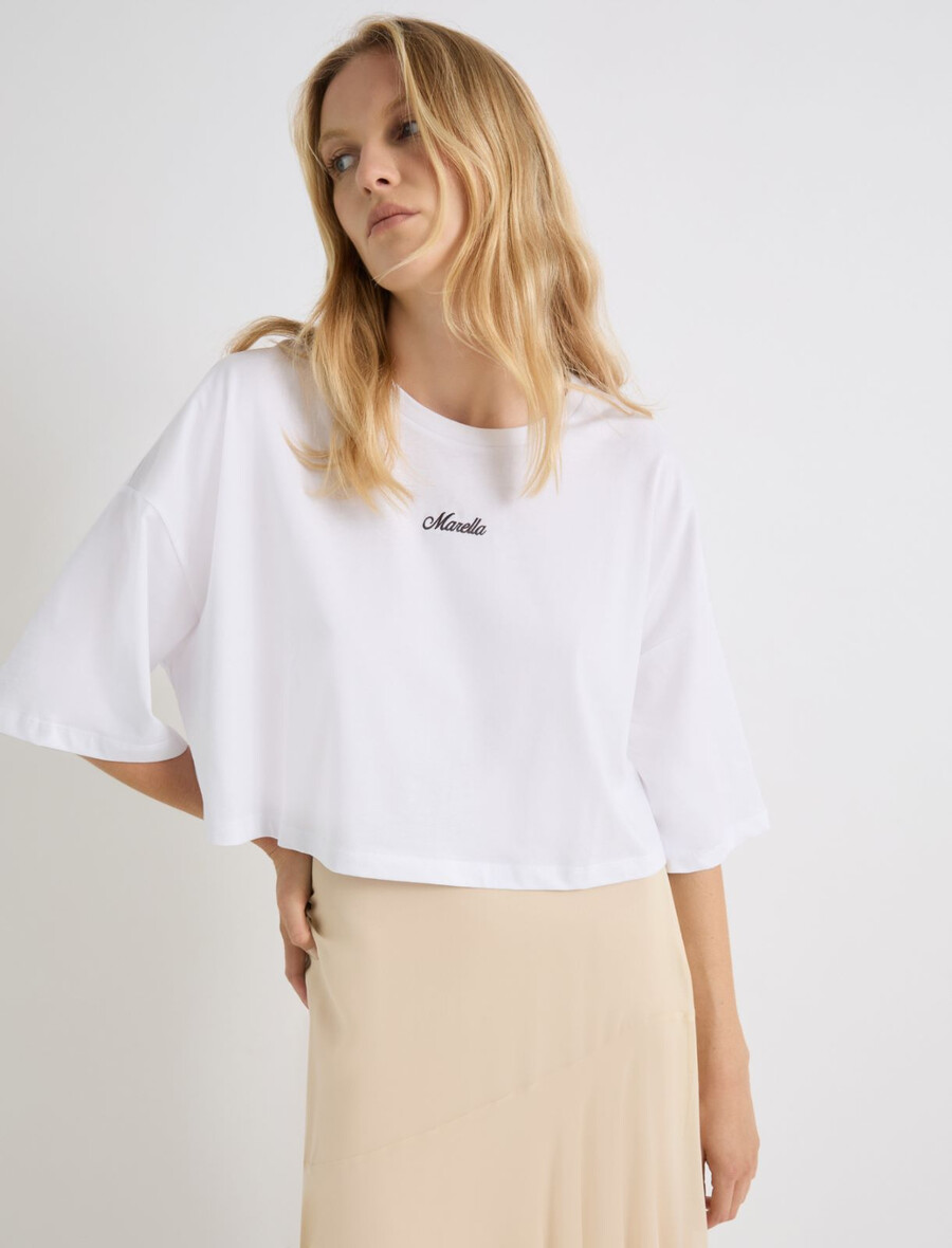 majica z vezenim logotipom - optical white