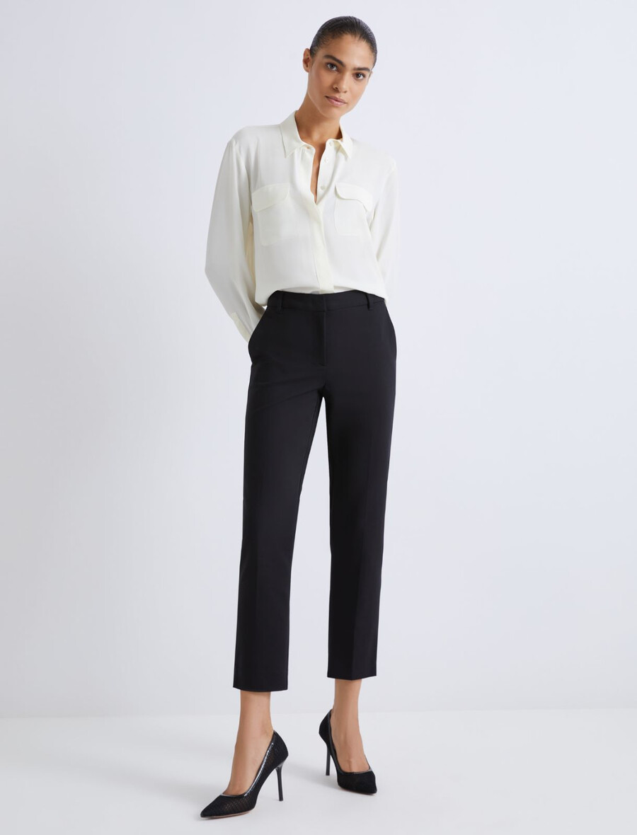 raztegljive bombažne chino hlače - Črna