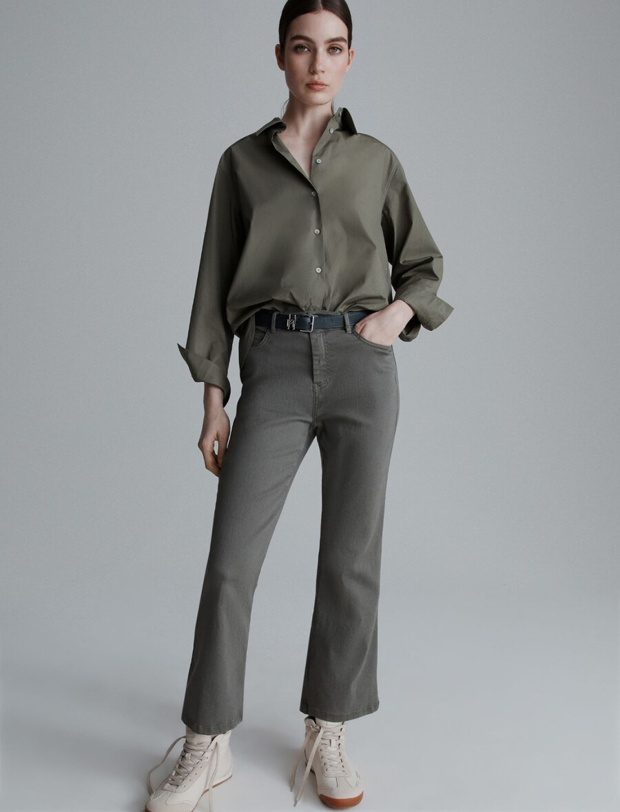 raztegnjene skrajšane kavbojke - olivna