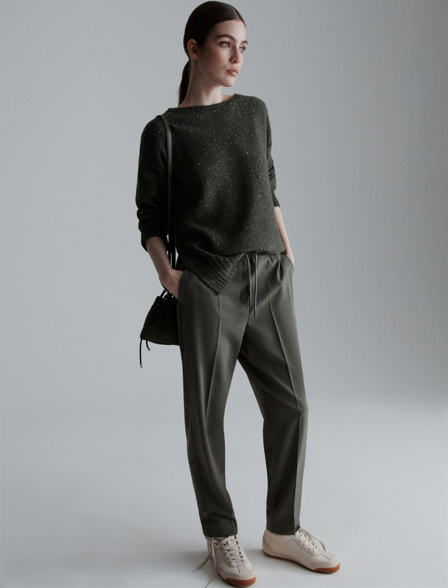 hlače za prosti čas iz raztegljivega keperja - olivne